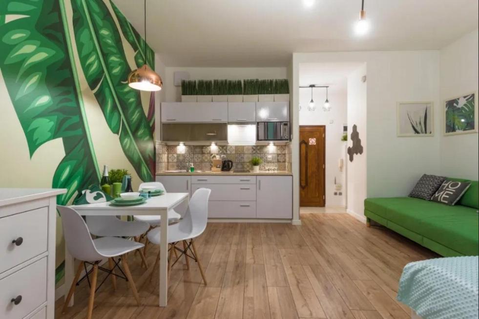 Cozy Modern Studio Green Apartment In Old Town Краков Экстерьер фото